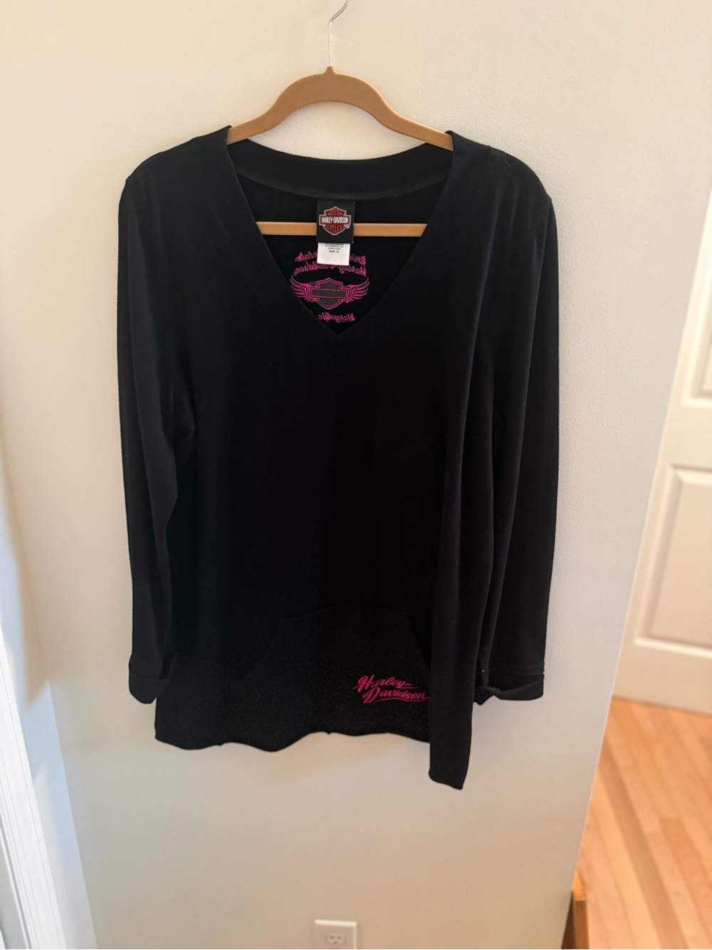 Harley-Davidson Black Long Sleeve V-Neck Top with Pink Logo